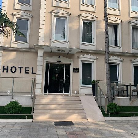 Soleo Hotel Tirana Exteriör bild
