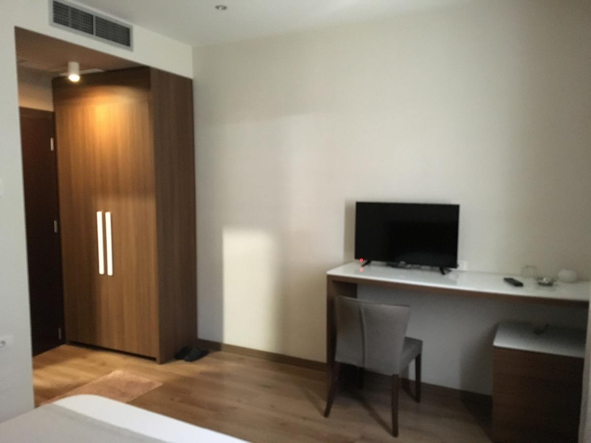 Soleo Hotel Tirana Exteriör bild
